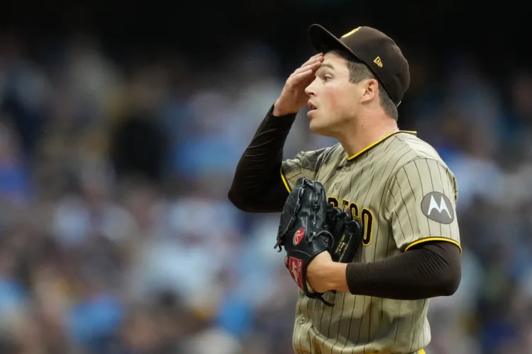 Miller's struggles put Padres down 2-0